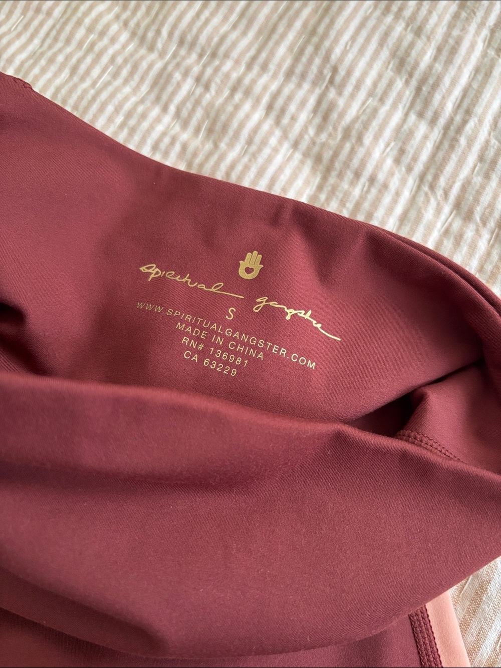 NWOT Spiritual Gangster - Velo Dream Tech Leggings in washed burgundy SZ Small - Picture 5 of 10